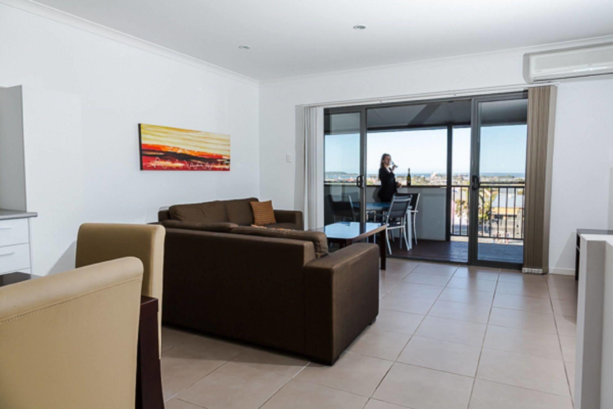 Gladstone Heights Executive Apartments Dış mekan fotoğraf